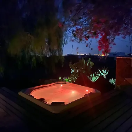 Cosy Finca, Sea Views, Jacuzzi * La Asomada (Lanzarote)